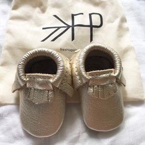 NB Freshly Picked Moccasins platinum new w/o box